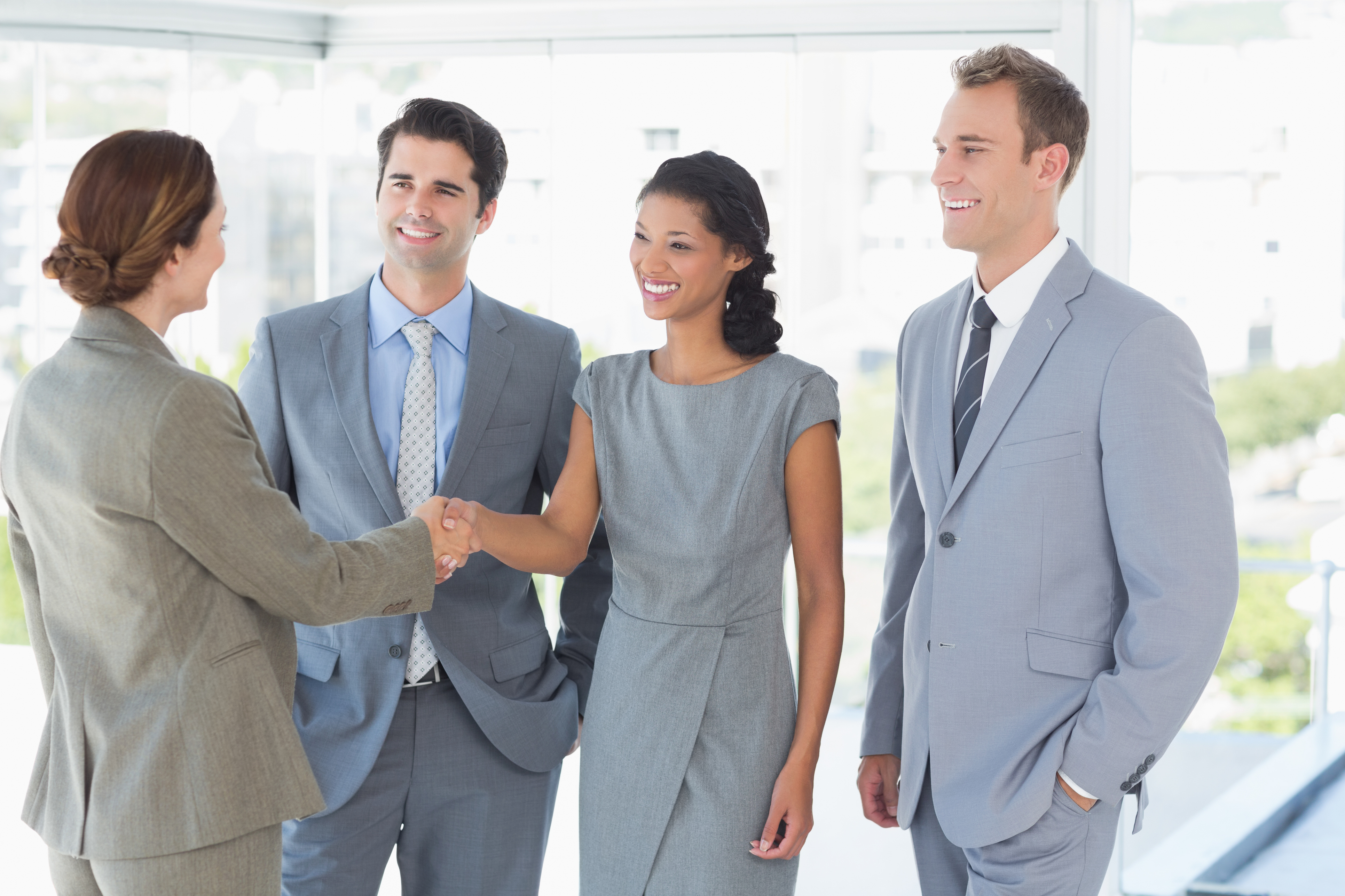 10 Interview Dress Tips For Women To Impress