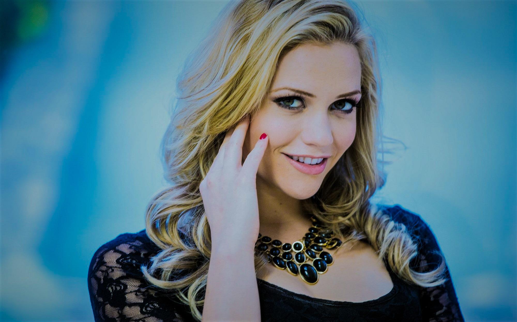 10 Mia Malkova Glory Hole Secrets Revealed