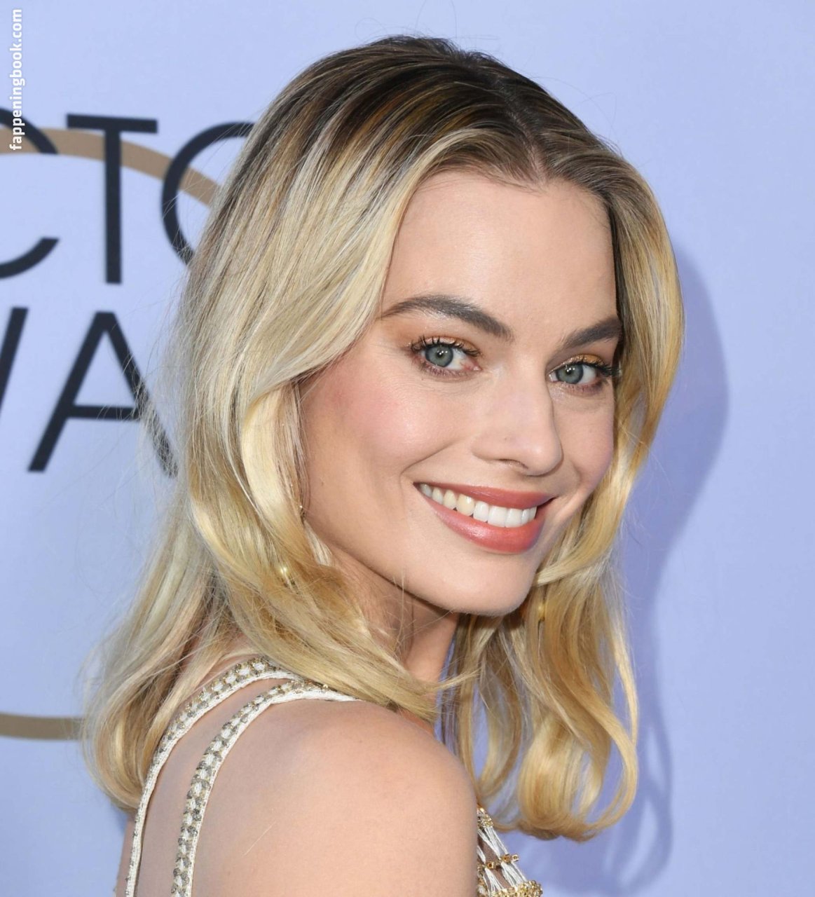 12+ Celebrity Secrets After Nude Leak Scandals