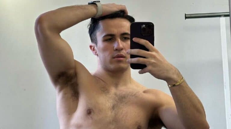 Chris Olsen Exposed: Uncensored Photo Guide