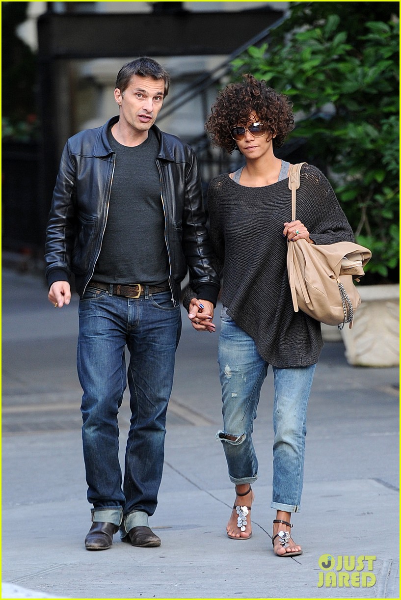 Halle Berry Sex Life Revealed