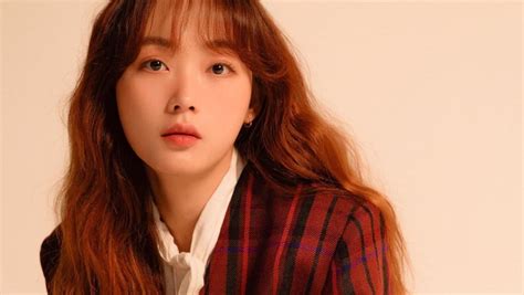 How Does Lee Yoomi Prepare Roles? Acting Secrets