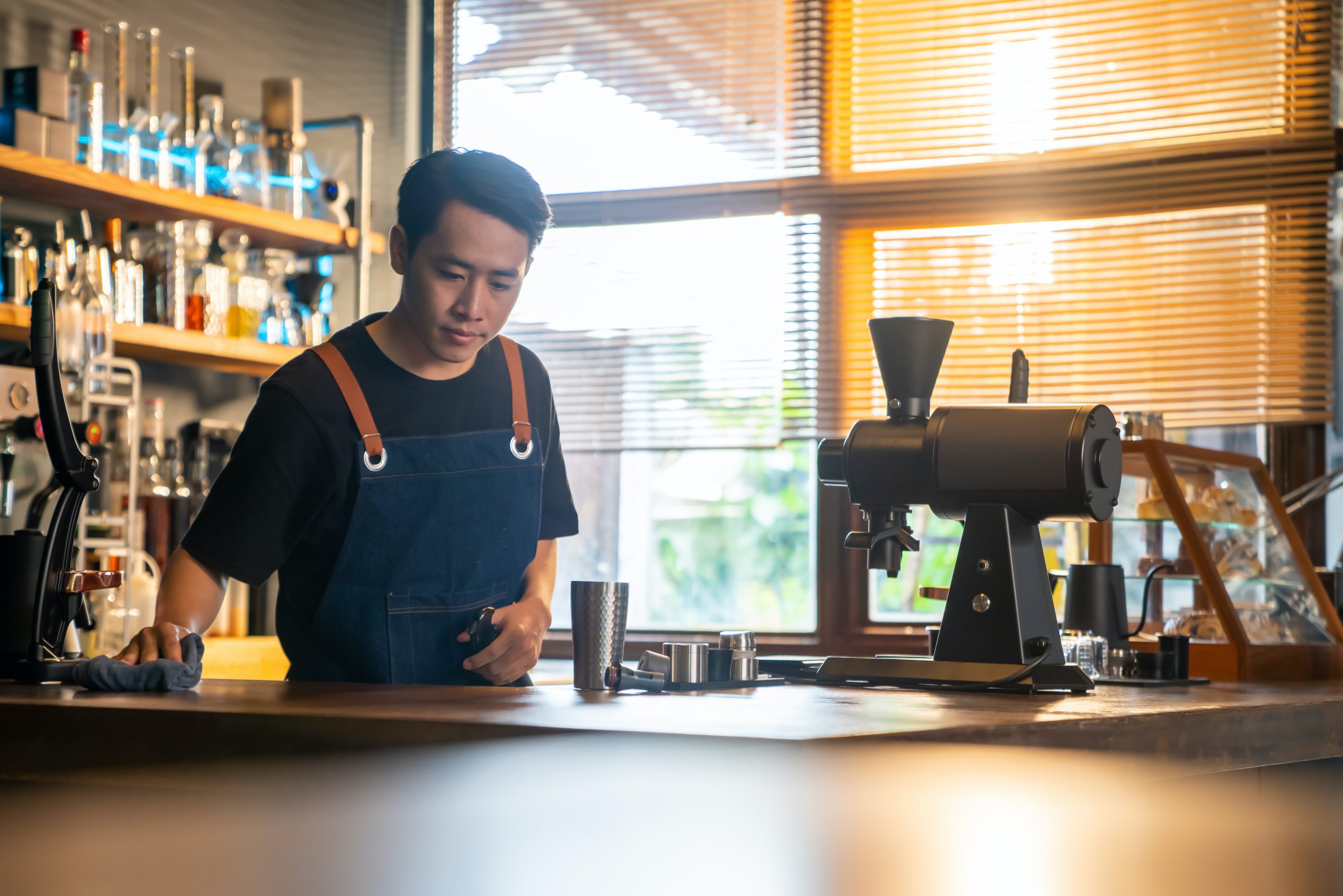 How To Be A Barback? Expert Tips For Success
