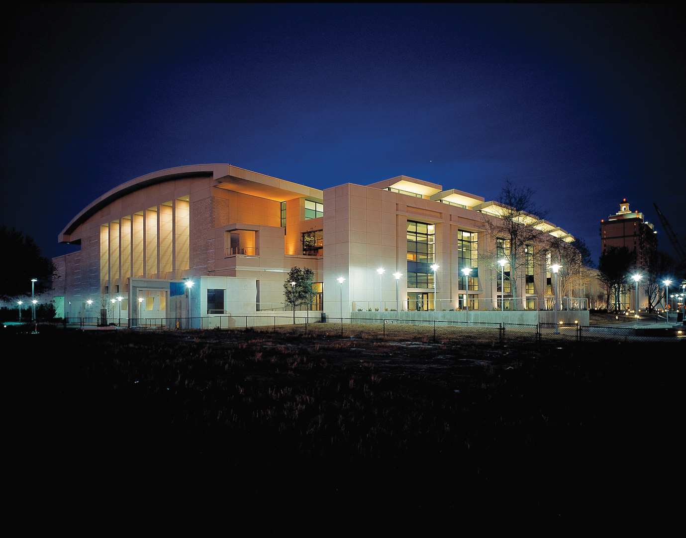 How To Capture Savannah Convention Center Photos? Tips Inside