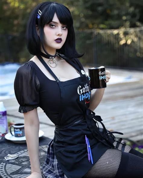 How To Create Goth Only Fans? Beginner's Setup Tips