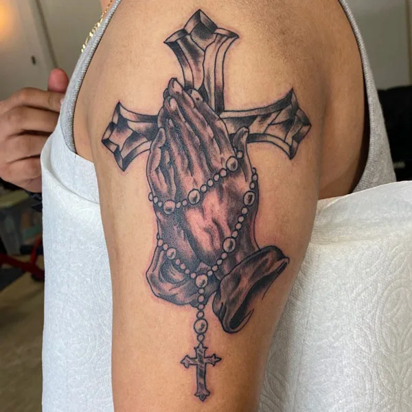 Tattoo Of Praying Hands Meaning Tattoo Of Praying Hands Meaning