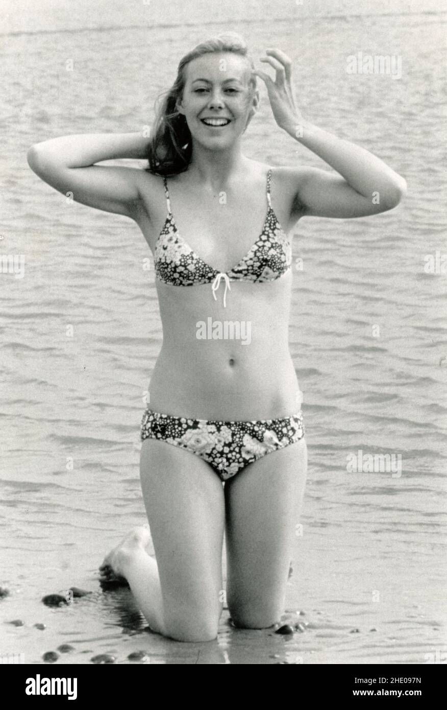What Is Jenny Agutter Naked Scene? Know The Truth