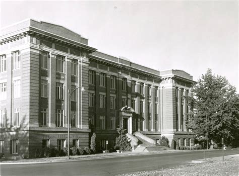 When Is Wilson Short Hall Open? Hours And Access
